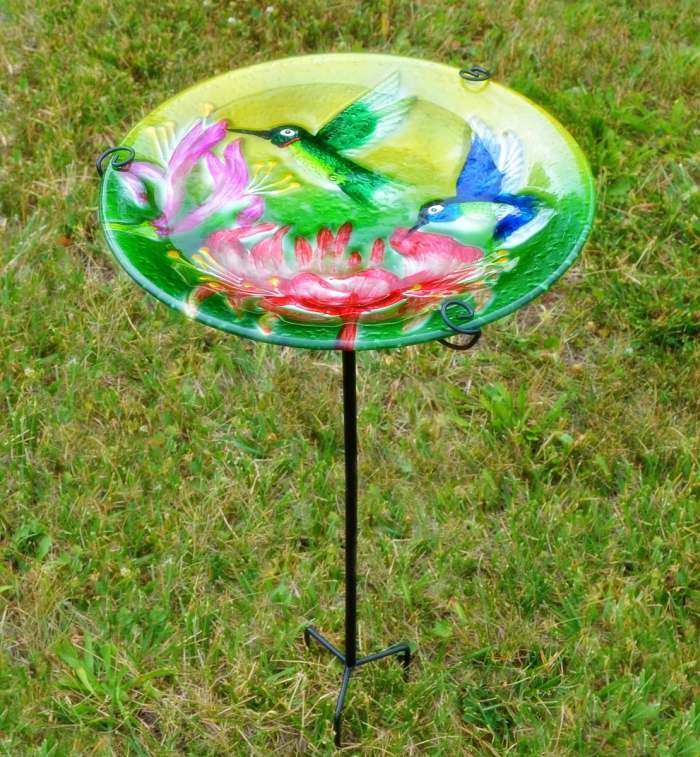 Embossed Fluttering Hummingbirds Bird Bath w/Stake